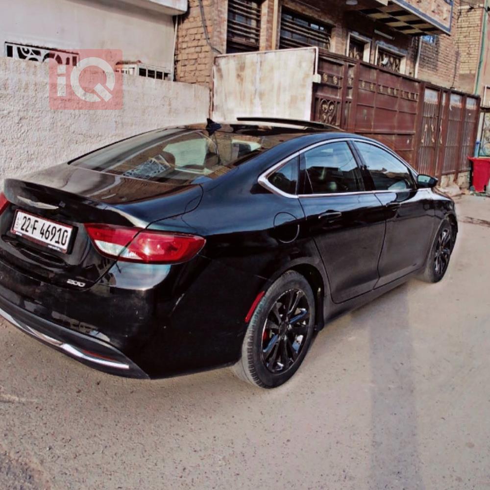 كرايسلر 200